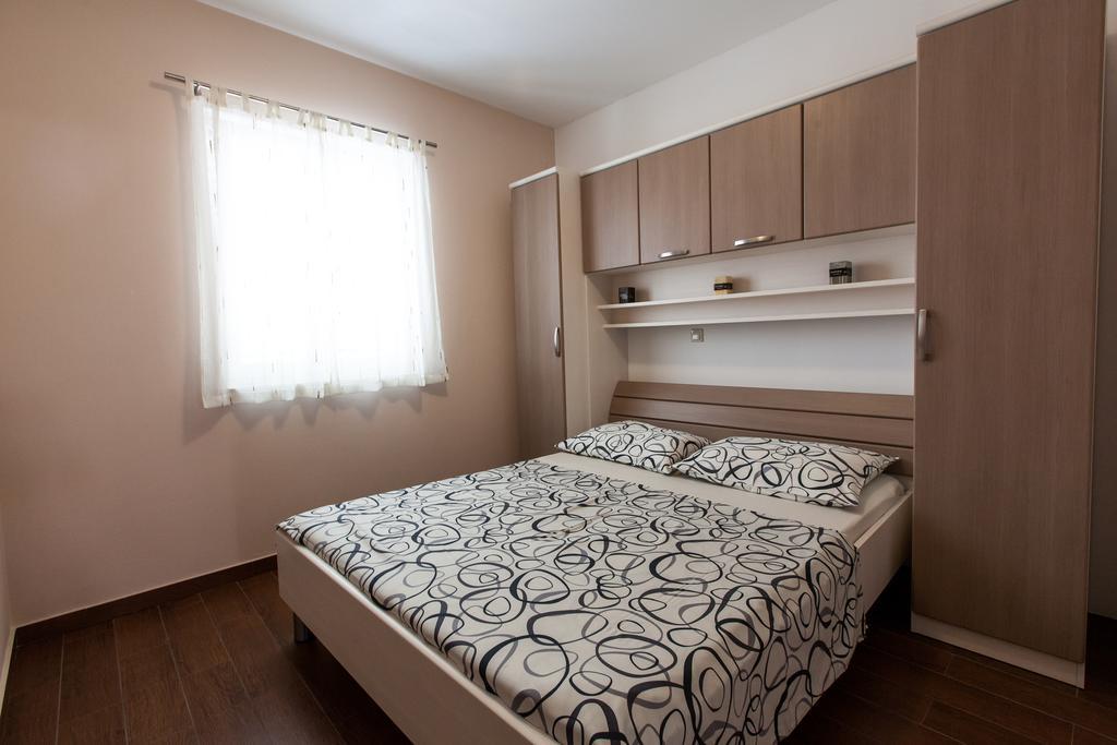 The Golden Island Apartments Krk Town Oda fotoğraf